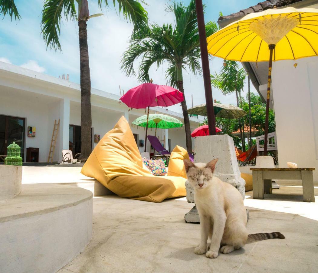 La Boheme Canggu Hostel ภายนอก รูปภาพ