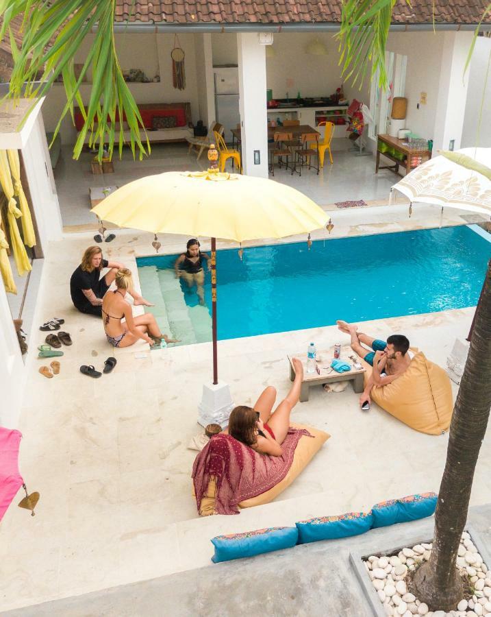 La Boheme Canggu Hostel ภายนอก รูปภาพ